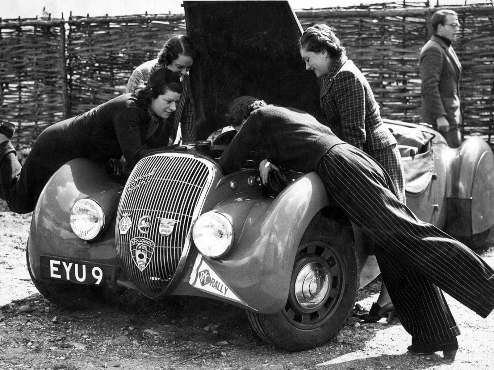 1938 Peugeot Roadster 402 Special Sport Ⓒ Motoring Picture Library