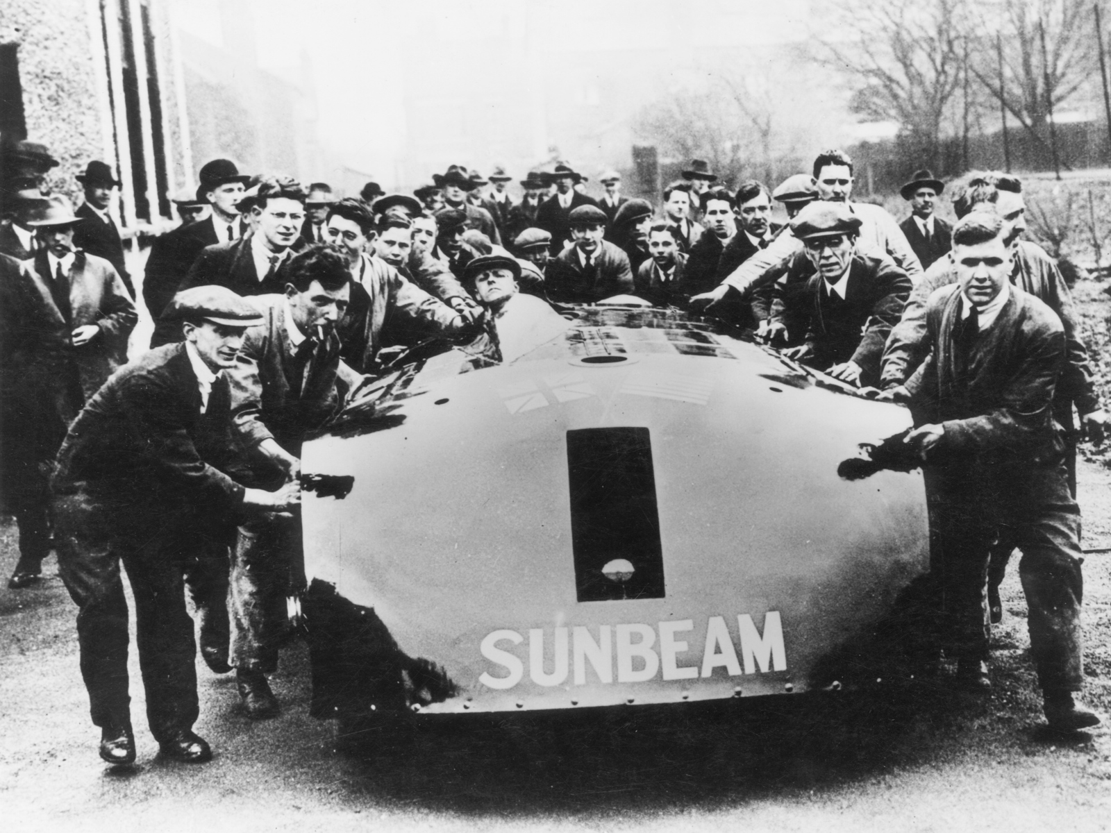 Sunbeam 1000hp with workers at the Wolverhampton Sunbeam works