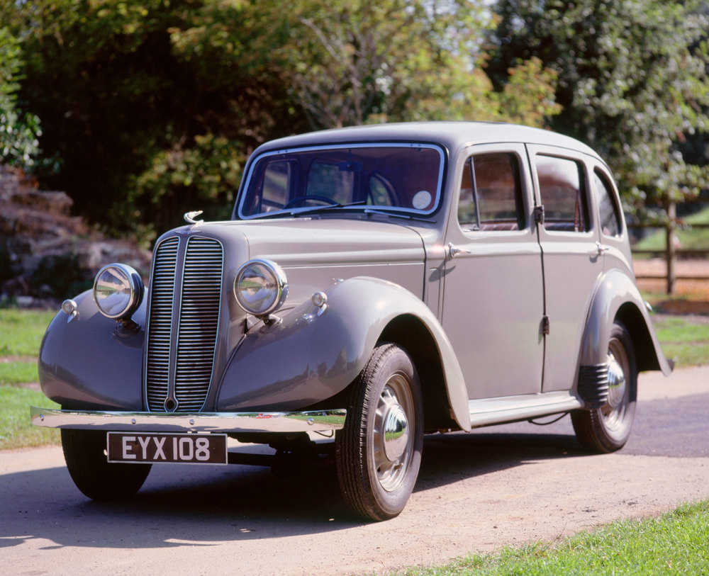 A 1938 Hillman Minx