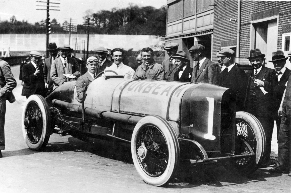 Sunbeam 350. Kenelm Lee Guinness, Brooklands