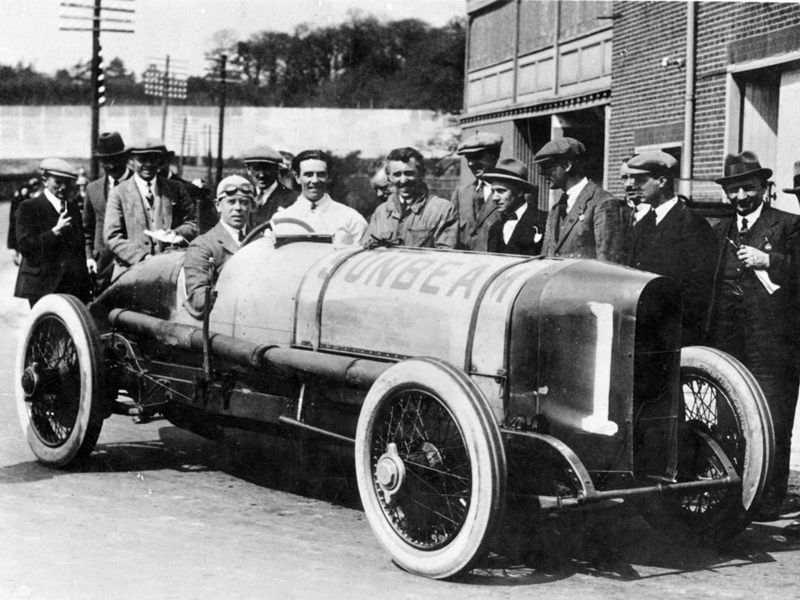 Sunbeam 350. Kenelm Lee Guinness, Brooklands