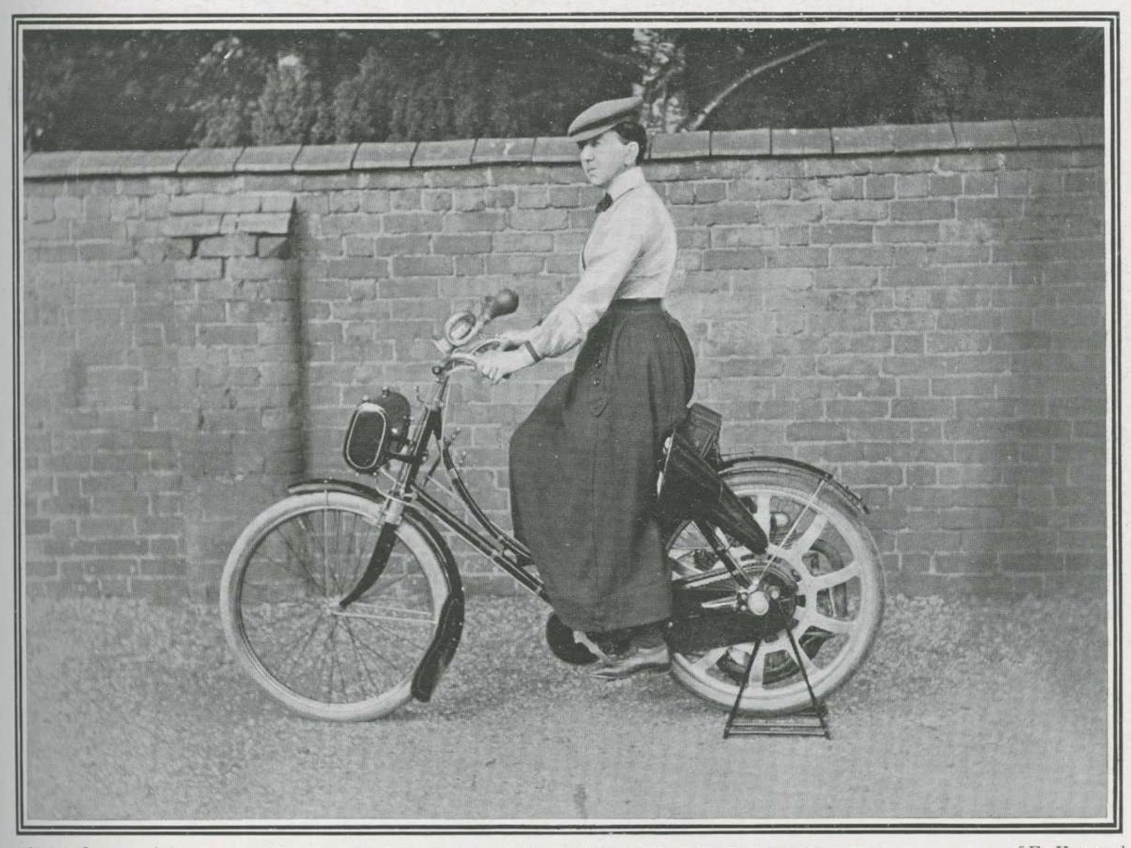 Mary Kennard on her motorcycle, image from The Car Illustrated magazine