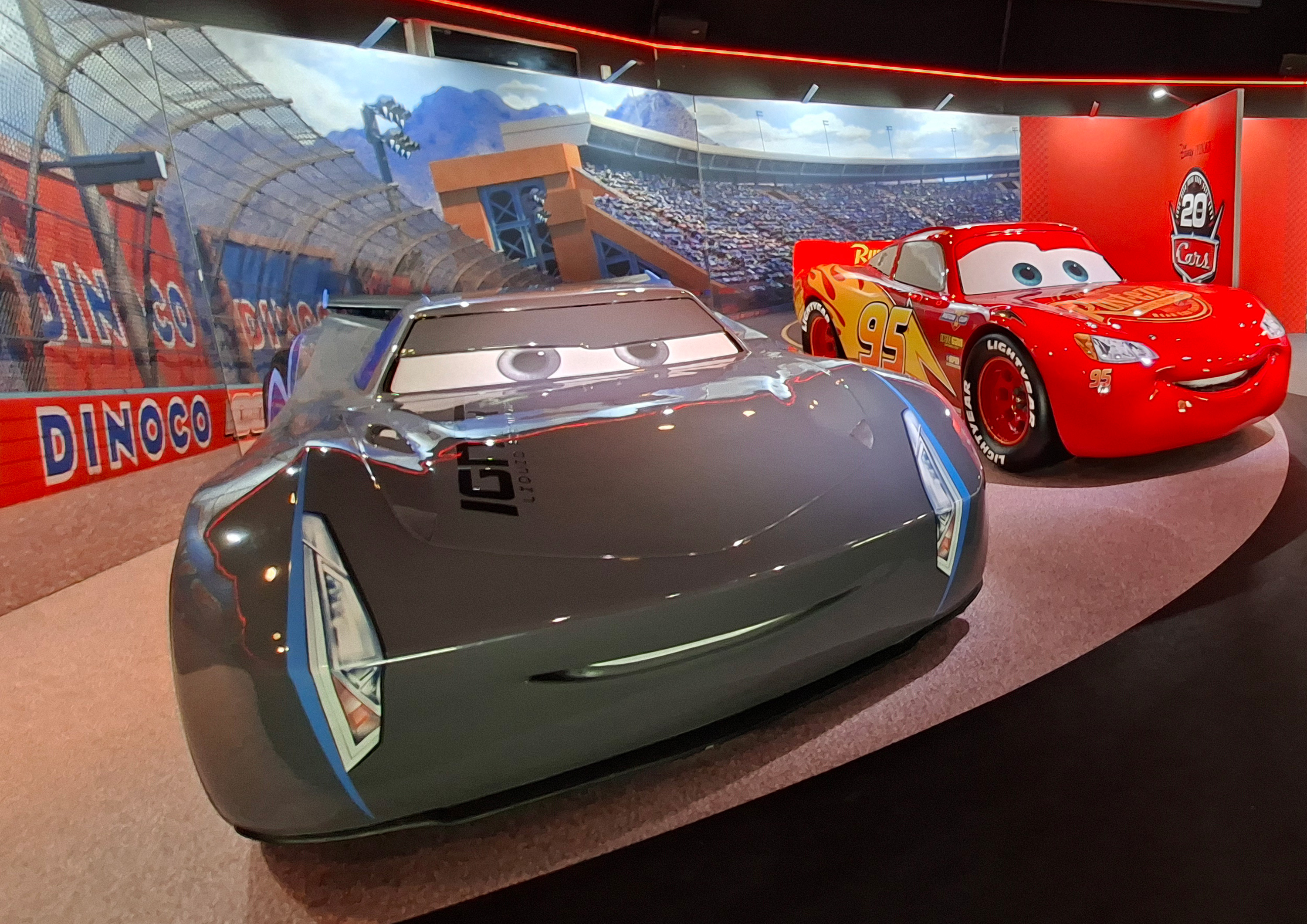 Disney Pixar Cars In Dome (1)
