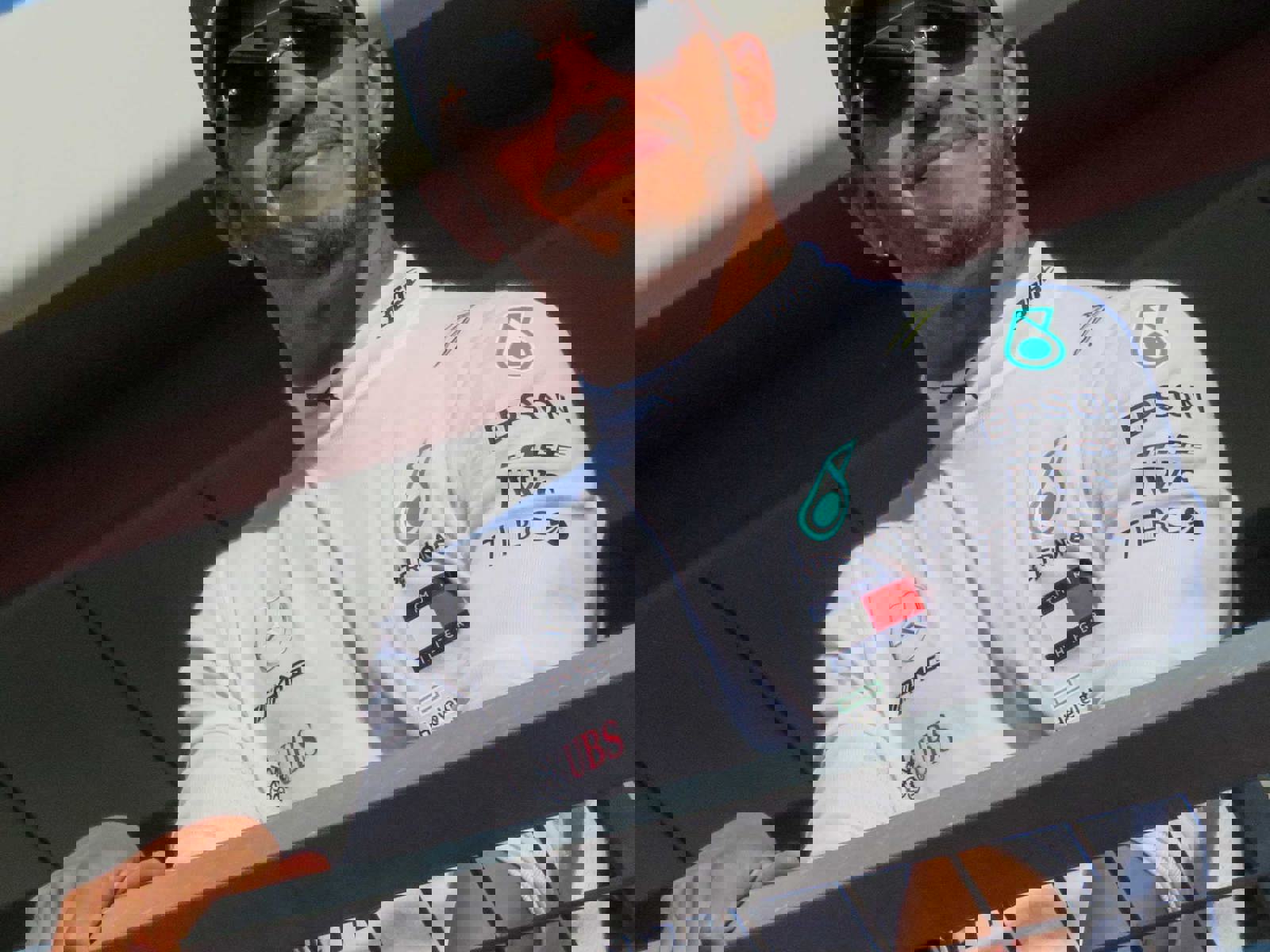 Lewis Hamilton wearing cap 2018