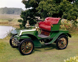 A 1903 De Dion Bouton Model Q 6hp veteran car