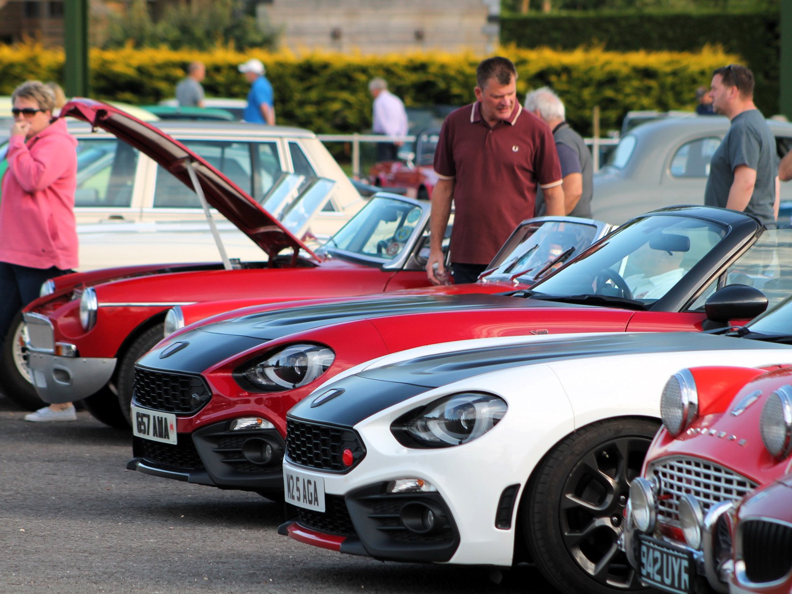 Classic Grille evening cars