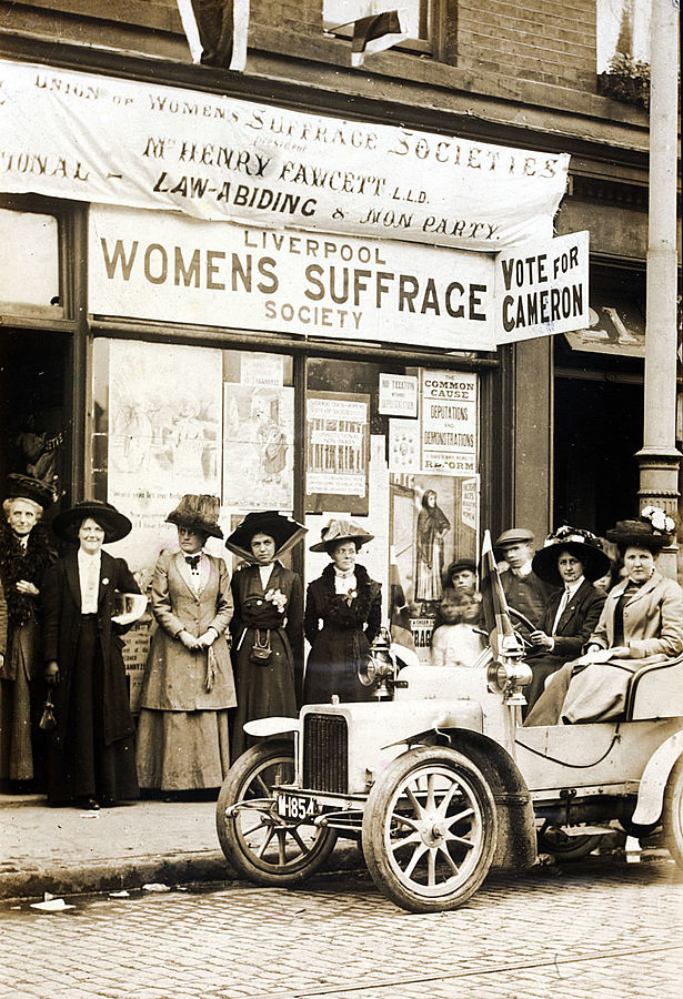 Members of Liverpool Women’s Suffrage Society, 1910 (University of Liverpool Library /WikiCommons )