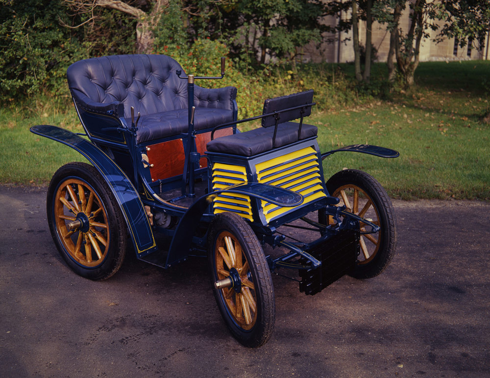 An 1899 Fiat 3.5hp veteran car