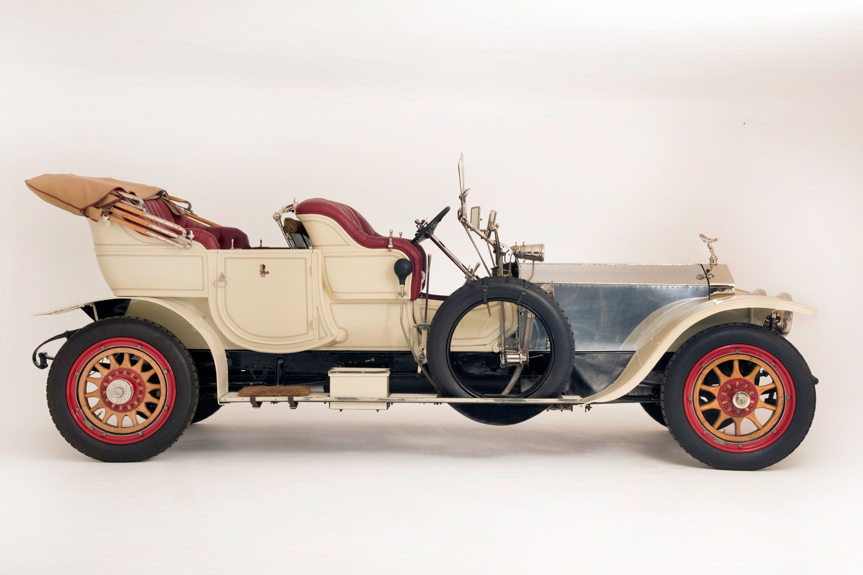 1909 Rolls Royce Silver Ghost in photographic studio
