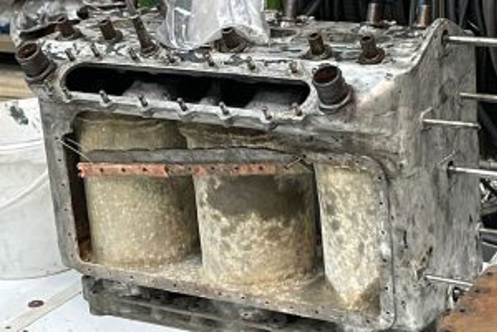 Frost Damaged Engine Block In Sunbeam 1000Hp870px H580px 300X200