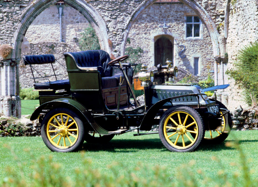 A 1904 De Dion Bouton Model Q 6hp veteran car